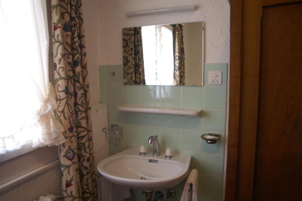 ホテル Haus Darioli ツェルマット 部屋 写真